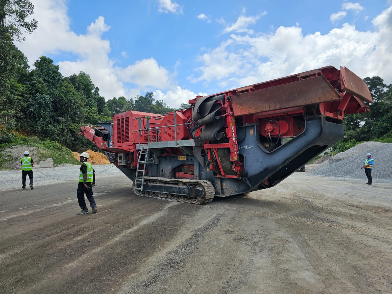 Used tracked mobile jaw crusher